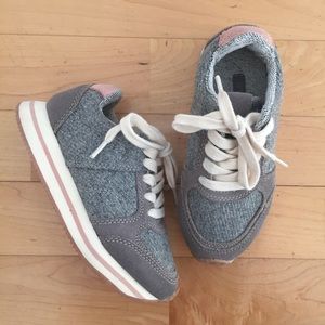 Zara kids sneakers Grey wool and suede